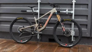 enduro full suspension bicikl