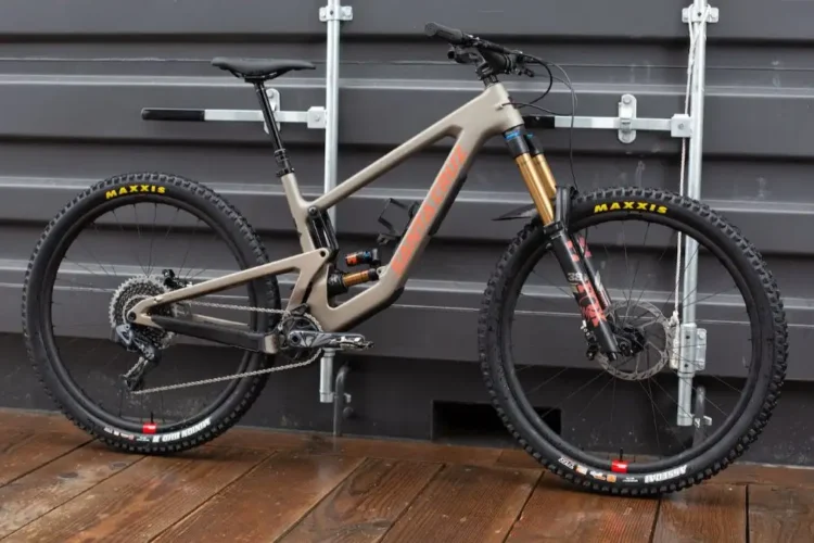 enduro full suspension bicikl