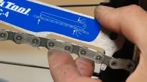 Biciklistički park Evolution - Istočno Sarajevo 12 Vodič za Dijagnostiku Istrošenosti Pogona: Kada Mijenjati Lanac i Kazetu?