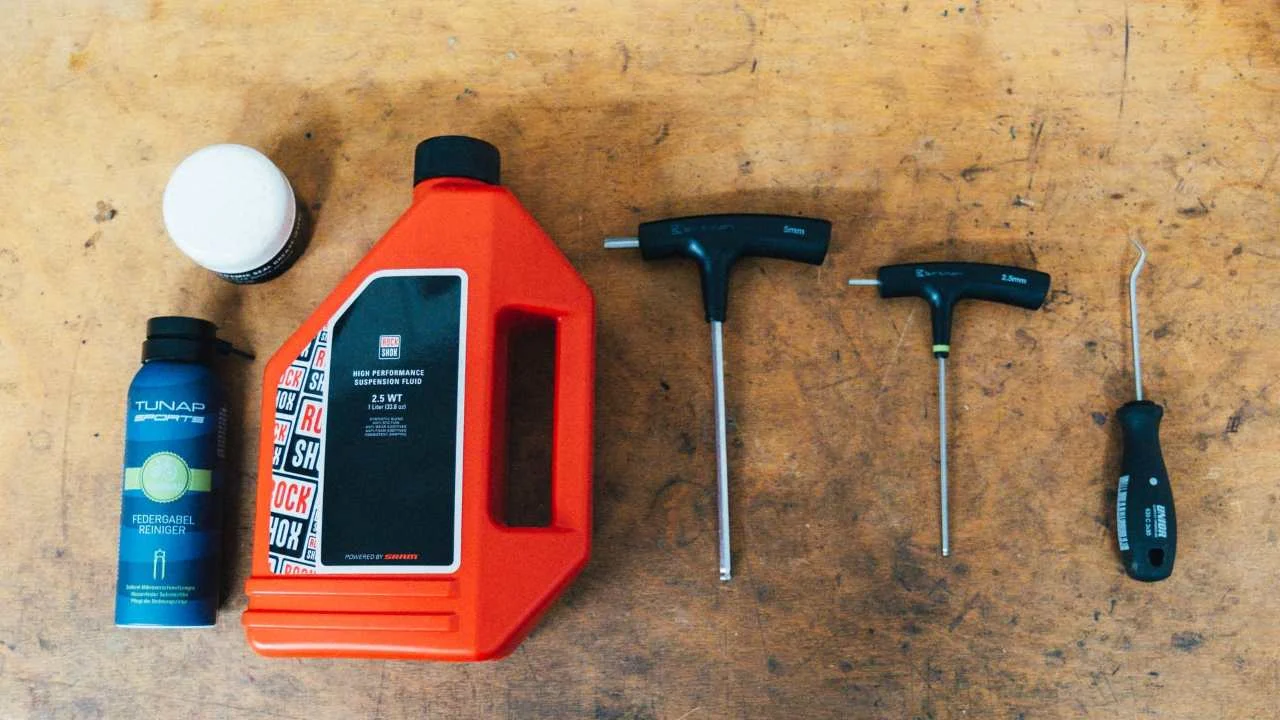 Alat potreban za servis RockShox viljuške
