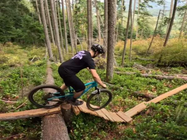 MTB skinny uzak element