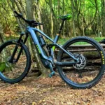 E-Bike Revolucija: Uphill Flow i Stabilnost na Spustu