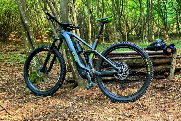 E-Bike Revolucija: Uphill Flow i Stabilnost na Spustu