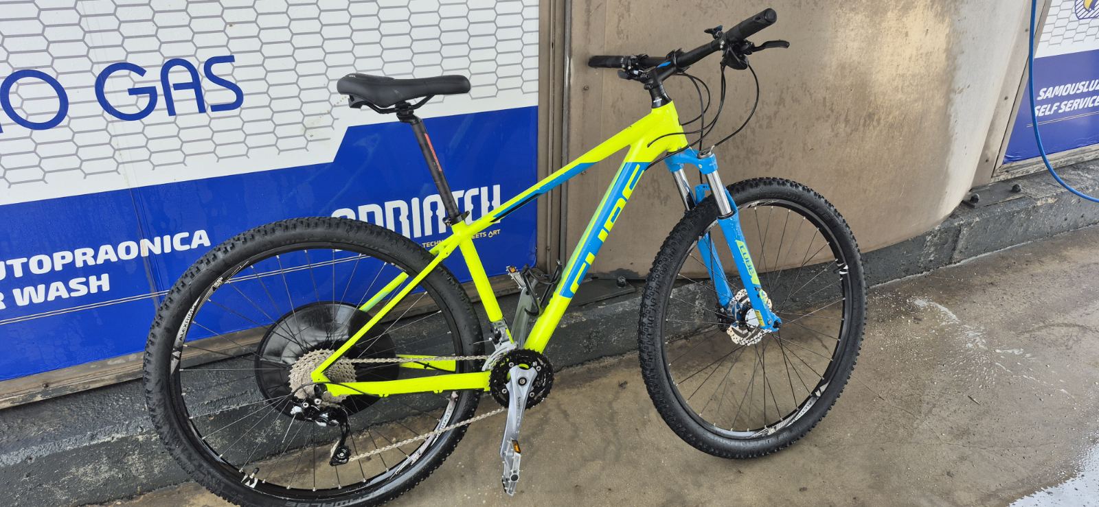 Shimano MTB groupsets: Shimano XT and Deore on a Cube Aim SL