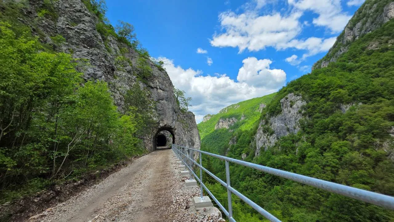 MTB Bosnia - Ciro's Railway narrow gauge and tunnels